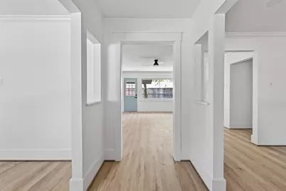 1906 Shadow Bend Drive, Houston, TX 77043 - Photo 5