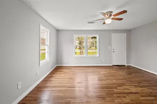 234 E Texas St, Brazoria, TX 77422 - Photo 17