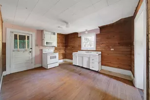 709 Magnolia Blvd, New Caney, TX 77357 - Photo 7