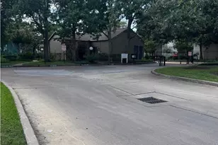 10051 Westpark Dr, Houston, TX 77042 - Photo 17