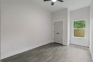8114 Double Ave, Houston, TX 77088 - Photo 5