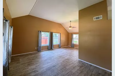 10307 Linecamp Drive, Houston, TX 77064 - Photo 5