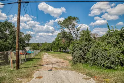 3208 W State Highway 21, Bryan, TX 77803 - Photo 5