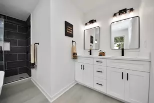 5619 Duxbury St, Houston, TX 77035 - Photo 37