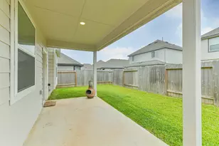 2424 Shellcracker Dr, Conroe, TX 77384 - Photo 5
