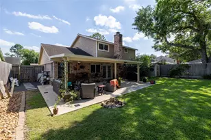 11918 Dorrance Ln, Meadows Place, TX 77477 - Photo 1