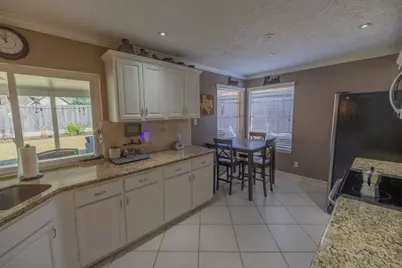 11918 Dorrance Lane, Meadows Place, TX 77477 - Photo 15