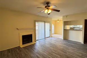 6500 Harbor Town Dr, Houston, TX 77036 - Photo 9