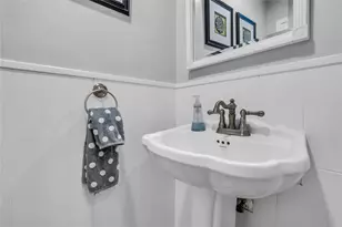 13511 Queensbury Ln, Houston, TX 77079 - Photo 35
