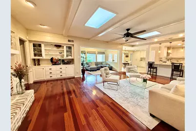 13511 Queensbury Lane, Houston, TX 77079 - Photo 11