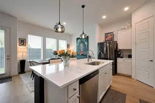 1615 Regents Gate Rd, Houston, TX 77055 - Photo 15