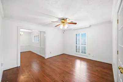 2204 S Memorial Court, Pasadena, TX 77502 - Photo 9
