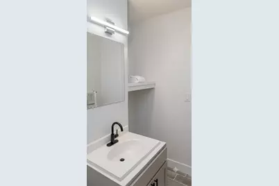 1403 70th Street #4, Houston, TX 77011 - Photo 5
