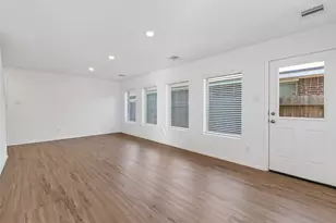 7402 Clover Chase Dr, Katy, TX 77493 - Photo 9