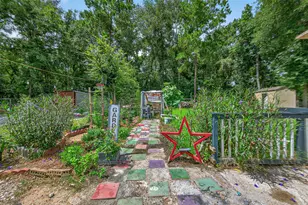 12514 County Rd 3740, Cleveland, TX 77327 - Photo 29