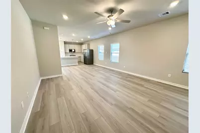 12194 Ridge Top Drive, Conroe, TX 77304 - Photo 9