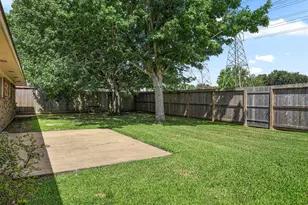 1009 N Amy Dr, Deer Park, TX 77536 - Photo 31