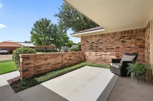 1009 N Amy Dr, Deer Park, TX 77536 - Photo 5