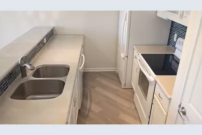 9520 Seawall Boulevard #235, Galveston, TX 77554 - Photo 5