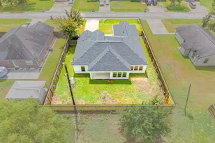 227 Manor Ave, Arcola, TX 77583 - Photo 37