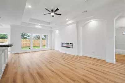 227 Manor Avenue, Arcola, TX 77583 - Photo 9