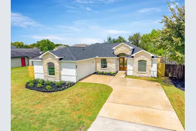 227 Manor Avenue, Arcola, TX 77583 - Photo 5