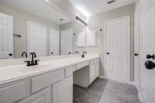 6801 Paigetree Ln, Pearland, TX 77584 - Photo 35