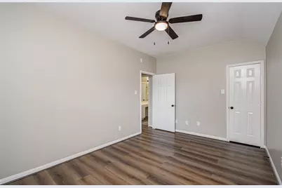 6801 Paigetree Lane, Pearland, TX 77584 - Photo 33