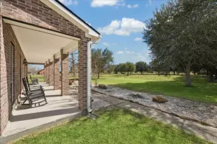 5130 County Rd 392, Alvin, TX 77511 - Photo 3