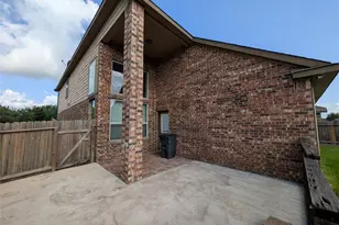 6614 Hunters Creek Ln, Baytown, TX 77521 - Photo 19