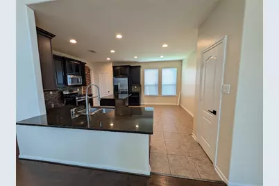 6614 Hunters Creek Lane, Baytown, TX 77521 - Photo 5