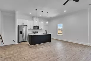 5130 Clover St, Houston, TX 77033 - Photo 7