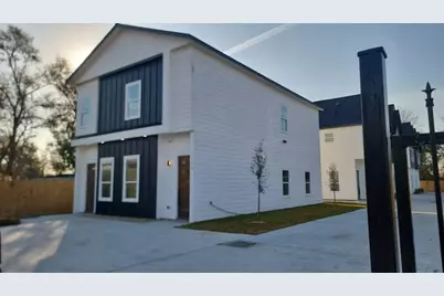 5130 Clover Street #A/B, Houston, TX 77033 - Photo 1