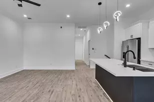 5130 Clover St, Houston, TX 77033 - Photo 5