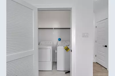 5130 Clover Street #A/B, Houston, TX 77033 - Photo 5