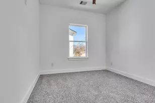 5130 Clover St, Houston, TX 77033 - Photo 7