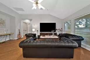 12126 Laguna Pointe Ln, Houston, TX 77041 - Photo 13