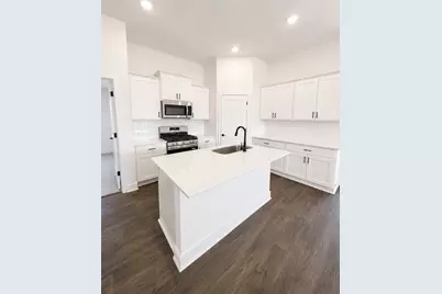 2230 W Post Oak Circle, Dayton, TX 77535 - Photo 3