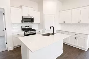 2230 W Post Oak Cir, Dayton, TX 77535 - Photo 3