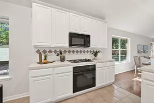 87 N Auburn Path Circle Dr, The Woodlands, TX 77382 - Photo 17