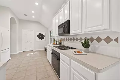 87 N Auburn Path Circle Drive, The Woodlands, TX 77382 - Photo 19