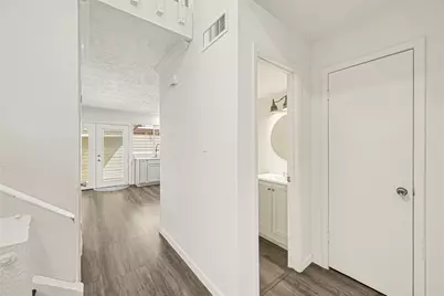 12421 S Dairy Ashford Road #2421, Houston, TX 77099 - Photo 17
