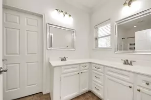 228 Greenleaf St, Huntsville, TX 77340 - Photo 25