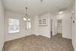 228 Greenleaf St, Huntsville, TX 77340 - Photo 17