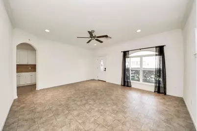 228 Green Leaf Street, Huntsville, TX 77340 - Photo 7