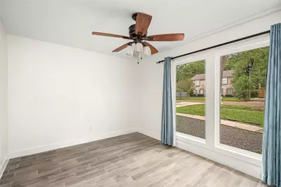 560 Landfall Lane, Conroe, TX 77302 - Photo 23
