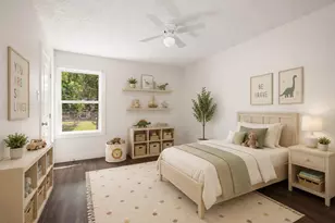 560 Landfall Ln, Conroe, TX 77302 - Photo 7