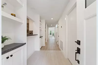 9374 Briar Forest Drive, Houston, TX 77063 - Photo 19