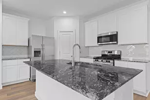 1017 Paddlefish Ln, Alvin, TX 77511 - Photo 5