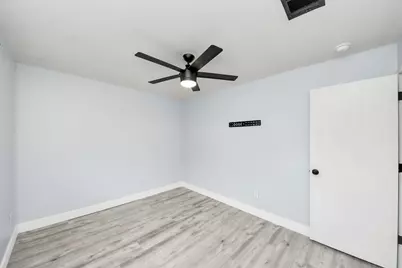 3207 Jorns Street, Houston, TX 77045 - Photo 19